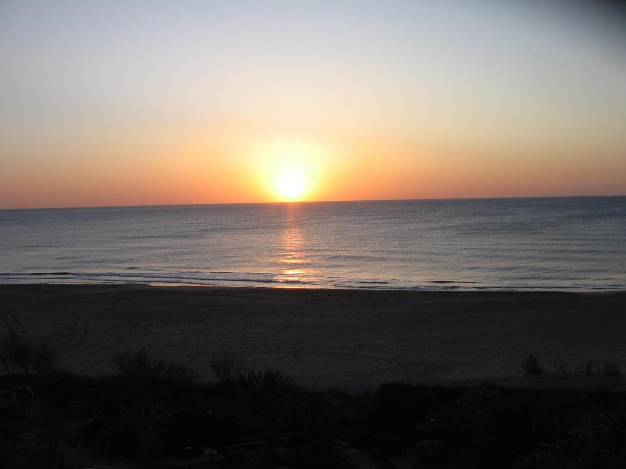 Studio Vue Sur La Mer Au 6Eme Et Dernier Etage Canet-en-Roussillon Exteriör bild