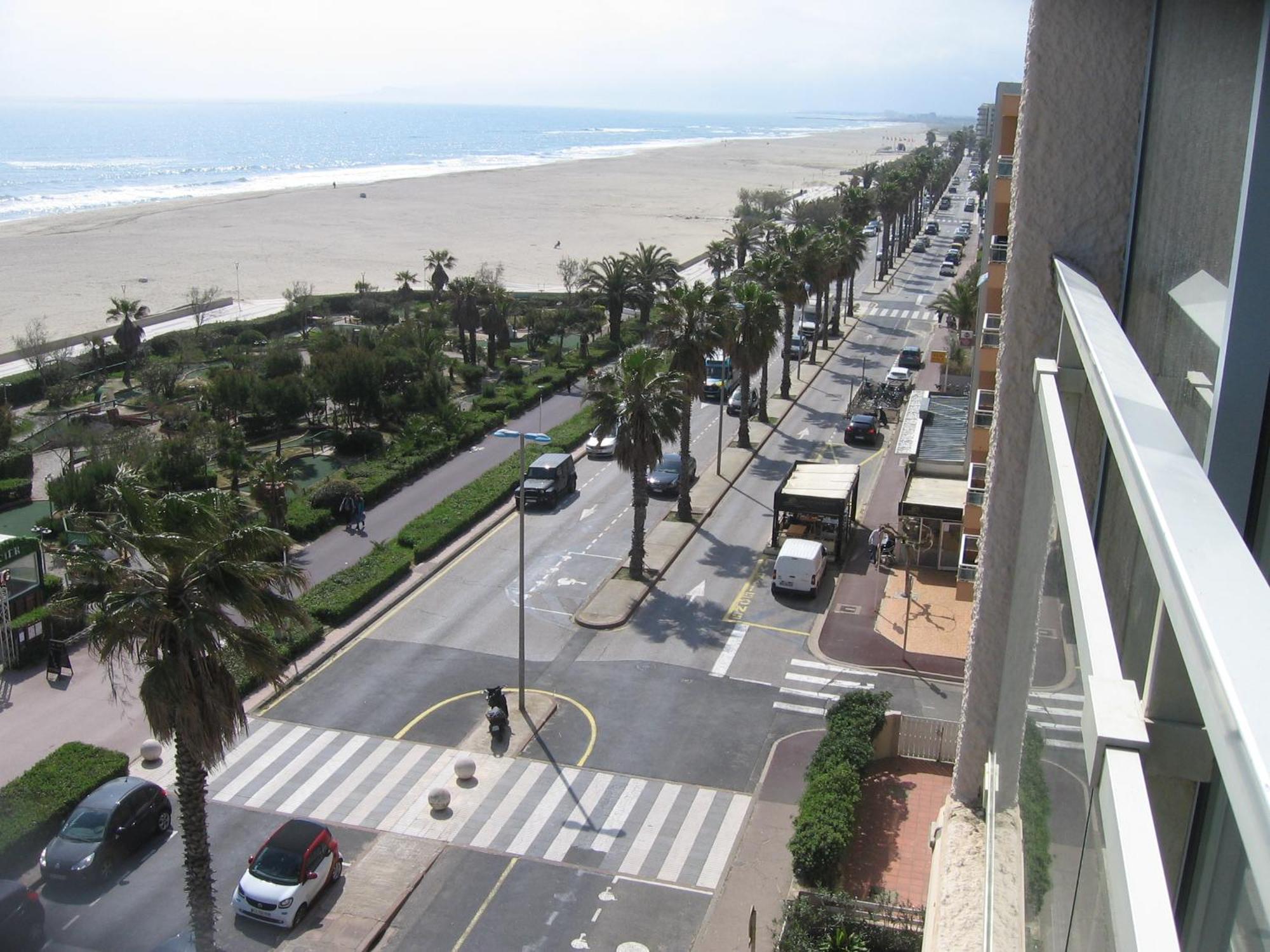 Studio Vue Sur La Mer Au 6Eme Et Dernier Etage Canet-en-Roussillon Exteriör bild