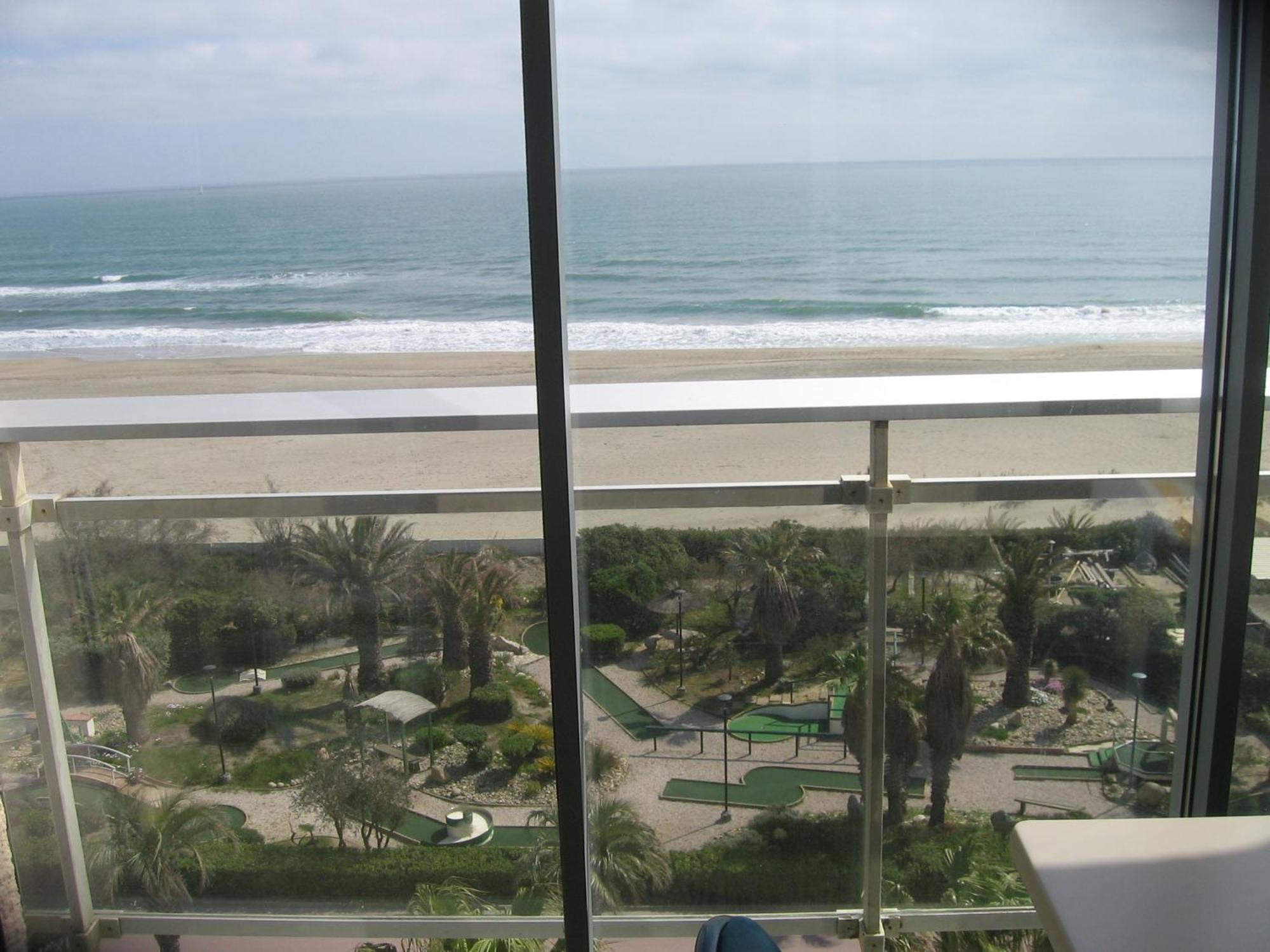 Studio Vue Sur La Mer Au 6Eme Et Dernier Etage Canet-en-Roussillon Exteriör bild